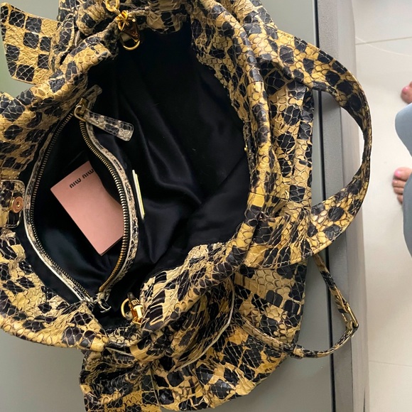 Stunning Miu Miu Python crossbody/shoulder bag - Picture 9 of 16